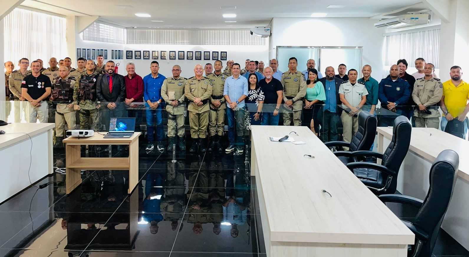 Camacã: Prefeito Paulo do Gás participa de reunião referente a estatística da violência na região


